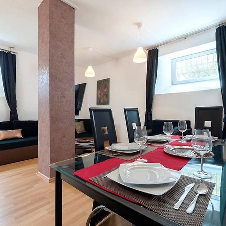 2 Studio Budapest Esterno foto