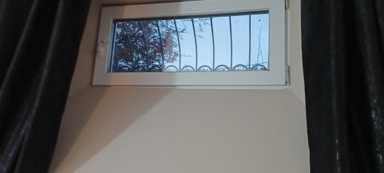 2 Studio Budapest Esterno foto