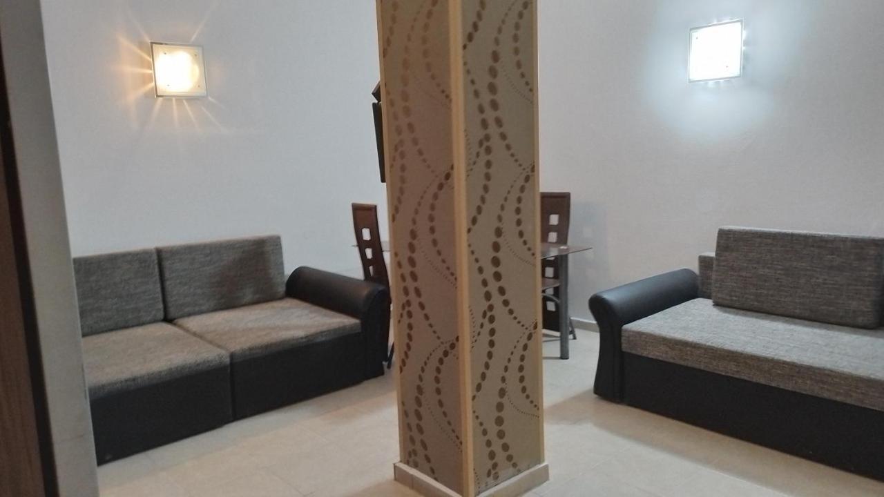 2 Studio Budapest Esterno foto